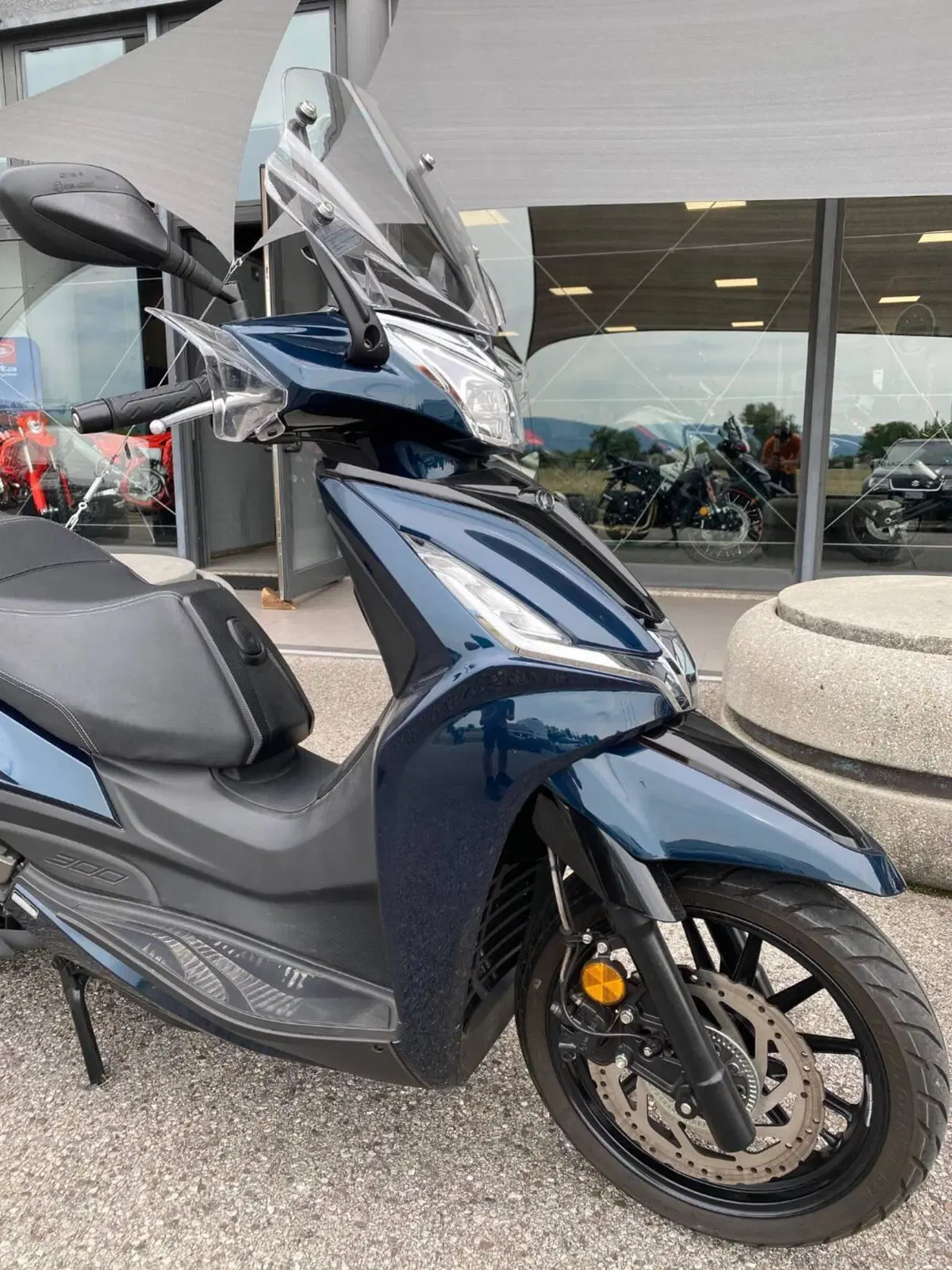 Kymco Agility 300i (2021 - 25) (4)