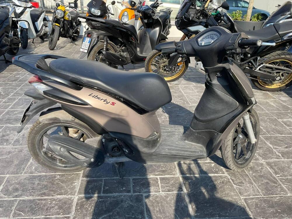Piaggio Liberty 50 3V S (2021 - 24) (3)