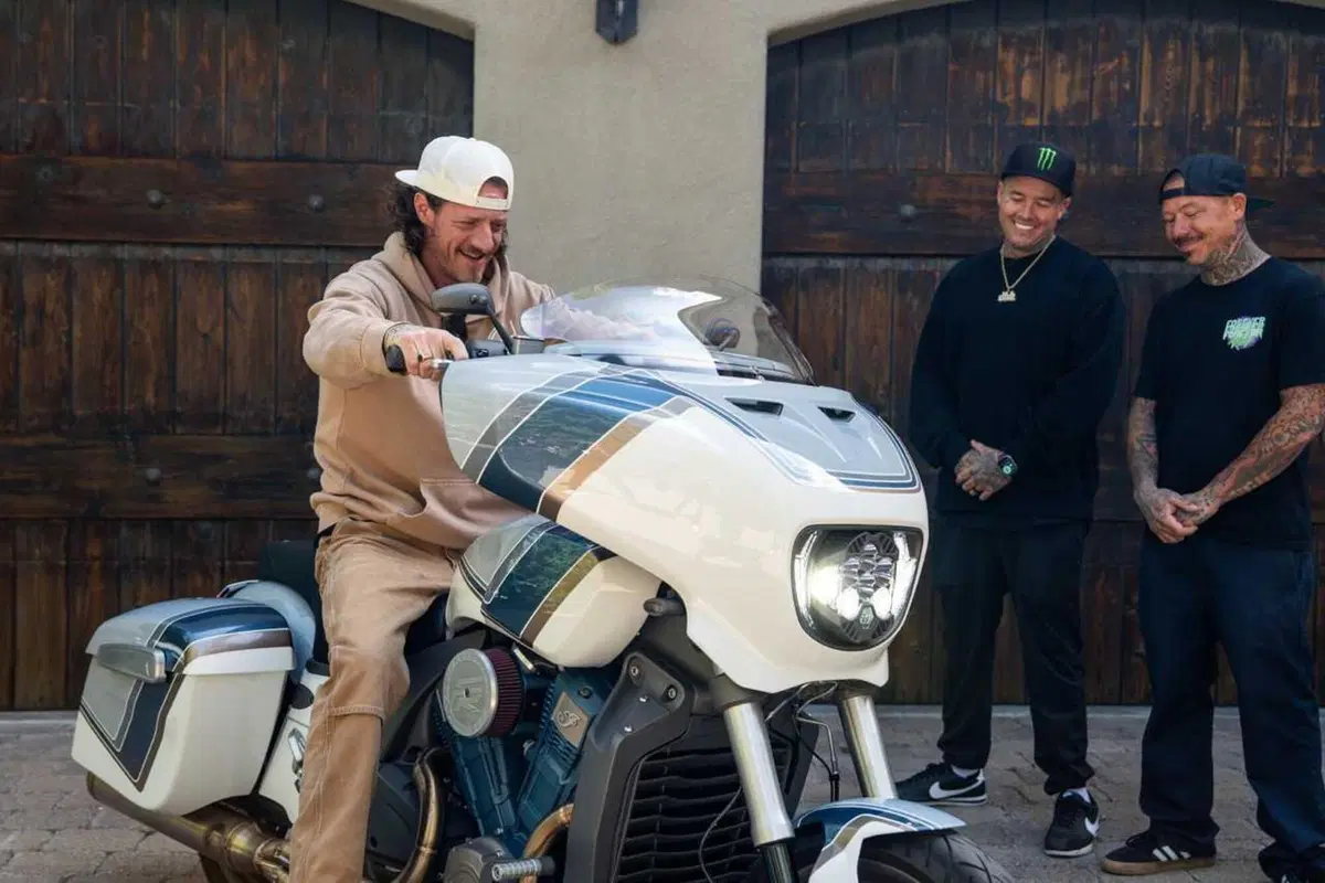 La nuova Indian Chieftain PowerPlus per la star del country Tyler Hubbard firmata Forever Rad (8)