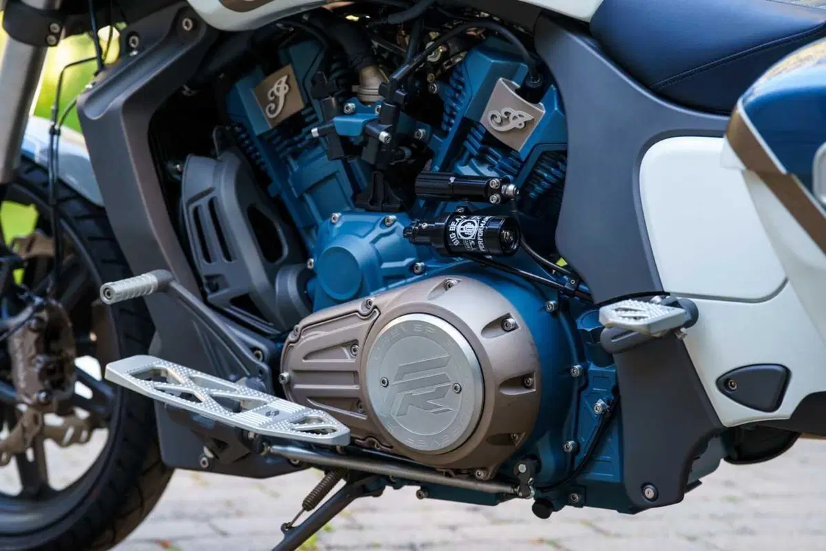 La nuova Indian Chieftain PowerPlus per la star del country Tyler Hubbard firmata Forever Rad (15)