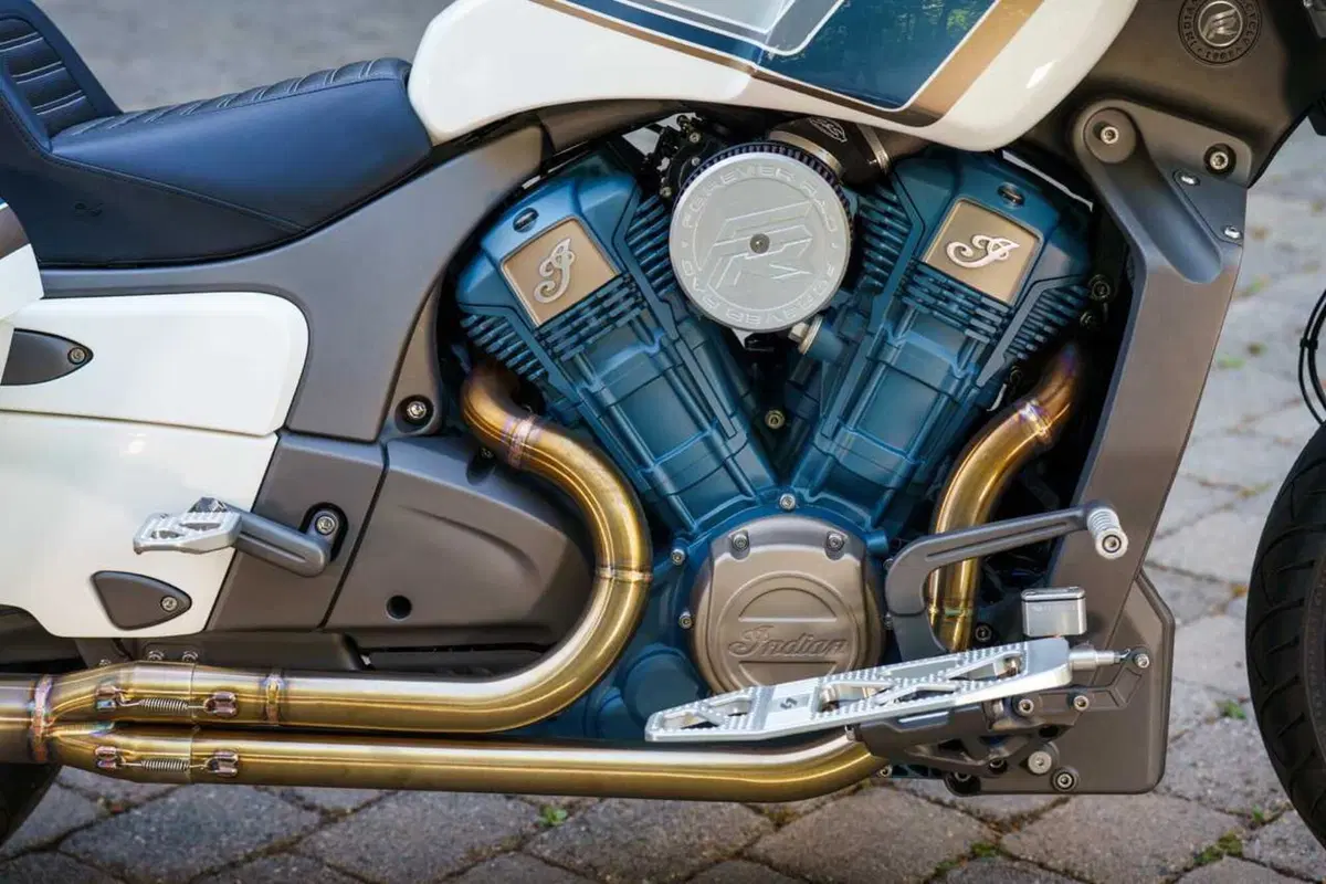 La nuova Indian Chieftain PowerPlus per la star del country Tyler Hubbard firmata Forever Rad (17)