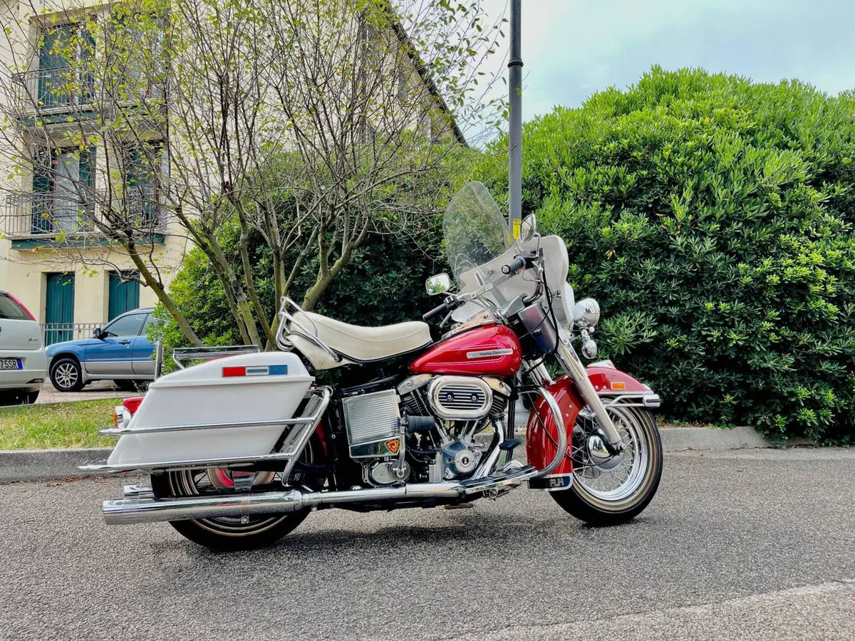 Harley-Davidson FLH Electra Glide
