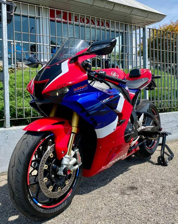 Honda CBR 1000 RR-R Fireblade SP (2020 - 21) (2)
