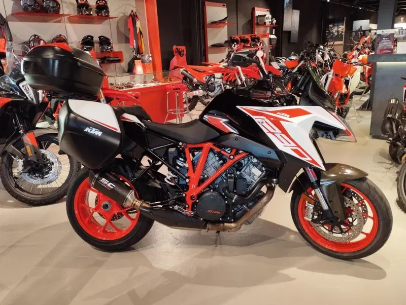 KTM 1290 Super Duke GT (2019 - 20)