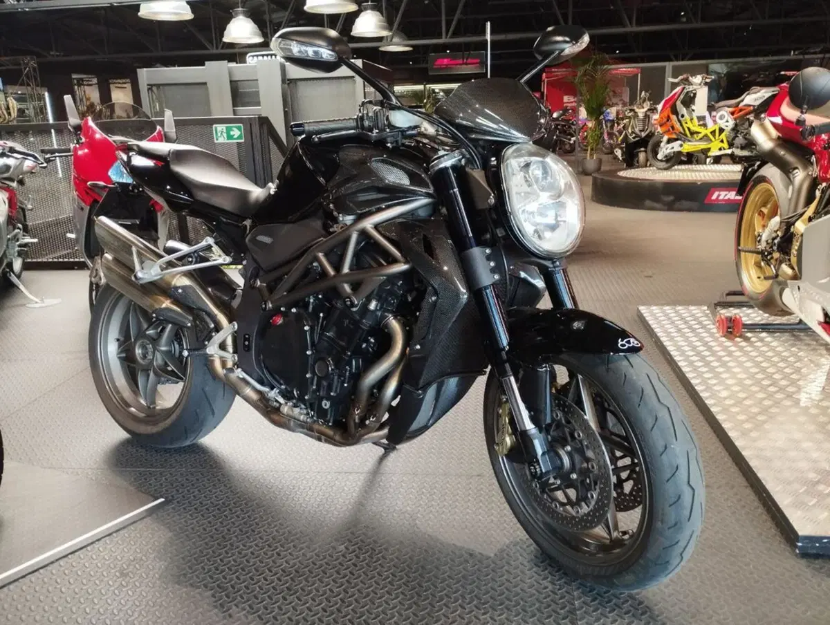 MV Agusta Brutale 990 R (2009 - 12) (2)