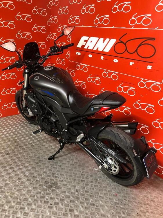 Benelli 502 C (2021 - 25) (4)