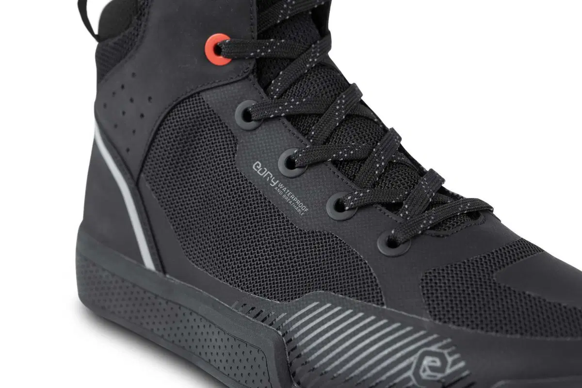 Eleveit preesenta la nuova sneaker Skyline Air E-Dry (2)