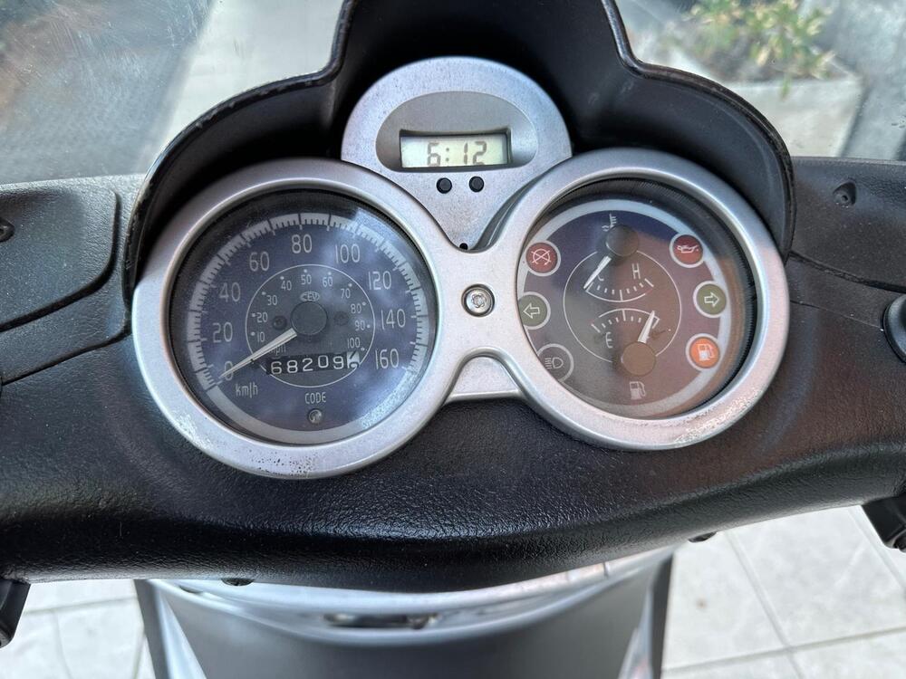 Piaggio Beverly 250 (2004 - 05) (3)