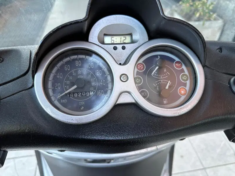 Piaggio Beverly 250 (2004 - 05) (3)