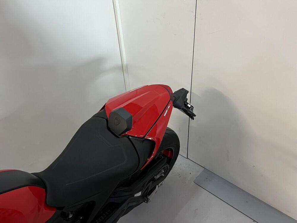 Ducati Monster 937 + (2021 - 25) (2)