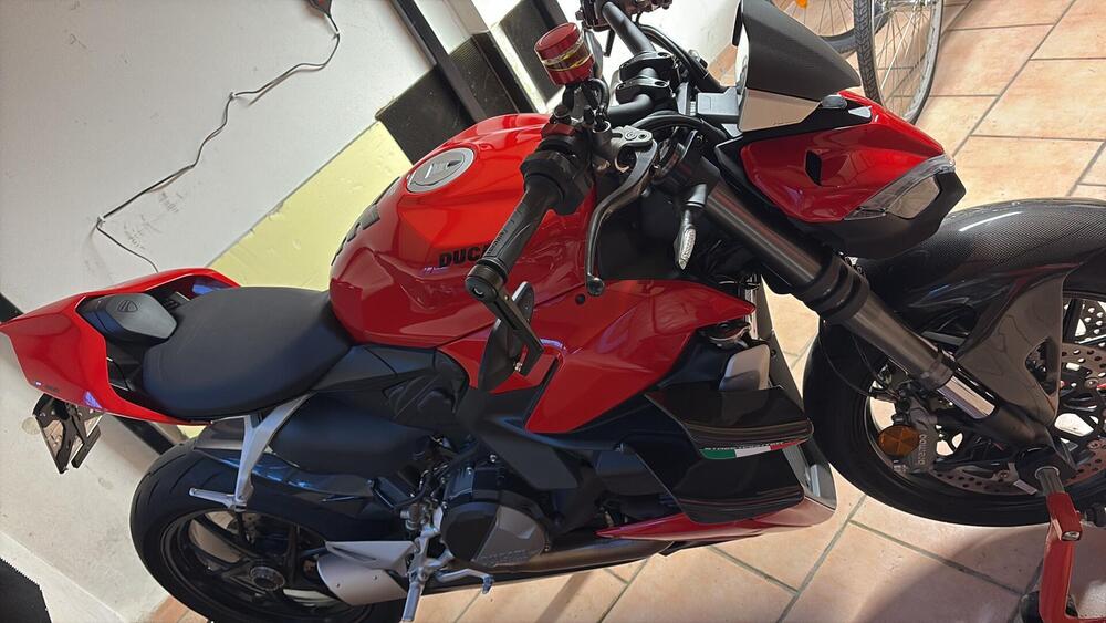 Ducati Streetfighter V2 955 Green (2022 - 23) (3)