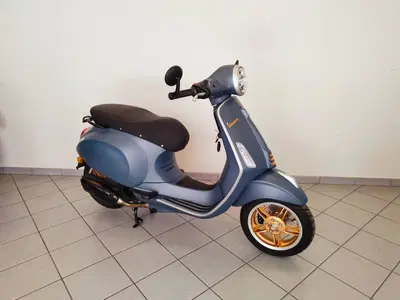 Vespa Primavera 125 Officina 8 (2026) nuova
