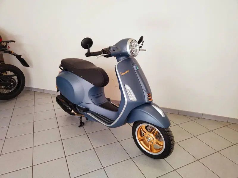 Vespa Primavera 150 Officina 8 (2026) (2)