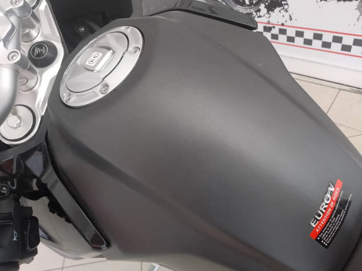 Voge Valico 650DSX (2021 - 24) (5)