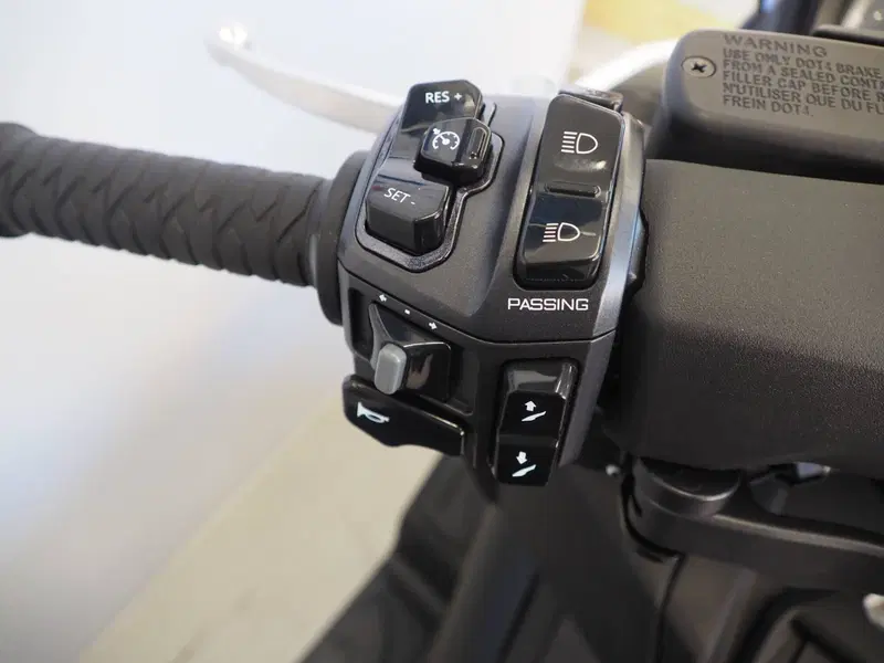 Kymco AK 575 Premium (2025 - 26) (8)