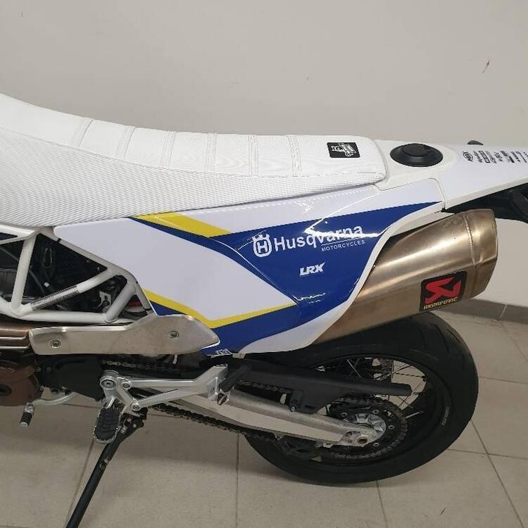 Husqvarna 701 Supermoto (2017 - 19) (2)