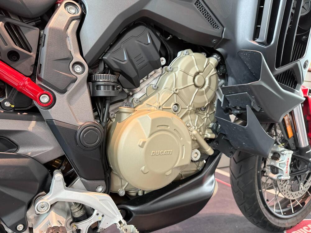 Ducati Multistrada V4 S (2025) (4)