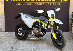 Husqvarna 701 Supermoto (2022) usata