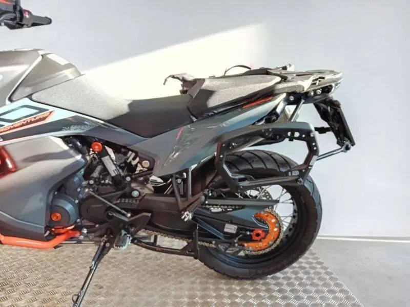 KTM 890 Adventure (2022) (5)
