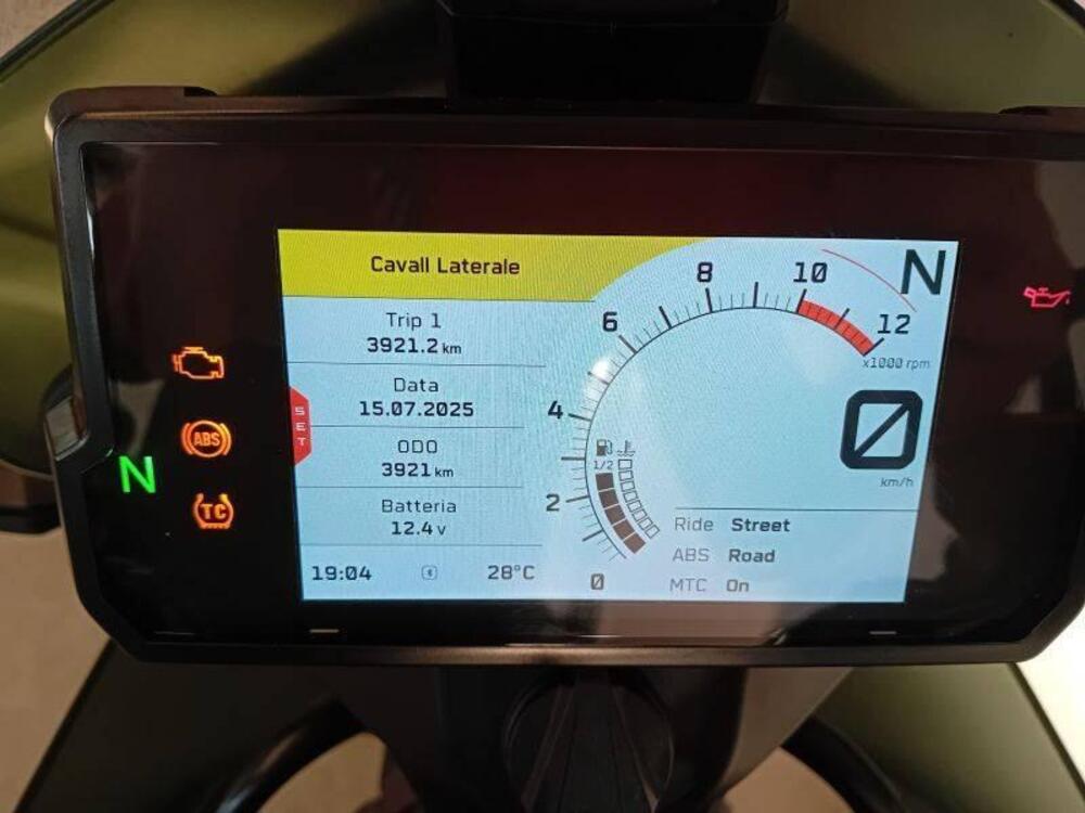 KTM 890 Adventure (2022) (3)