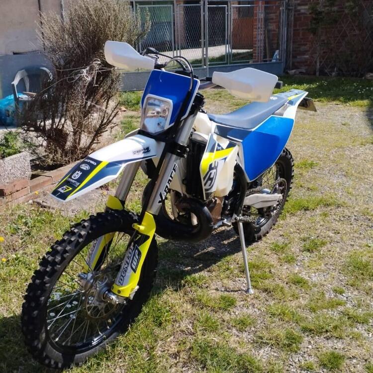 Husqvarna TE 250i (2018) (3)