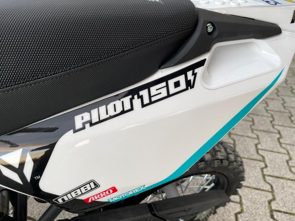 YCF Pilot F150E (2024 - 25) (3)