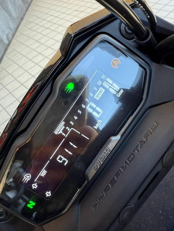 Ducati Hypermotard 698 Mono RVE (2024 - 25) (5)