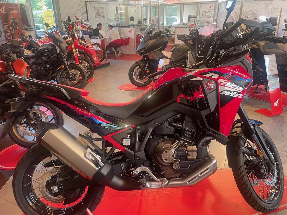 Honda Africa Twin CRF 1100L ES DCT (2024 - 25) (2)