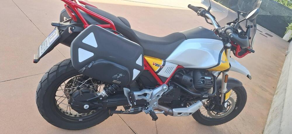 Moto Guzzi V85 TT (2019 - 20)