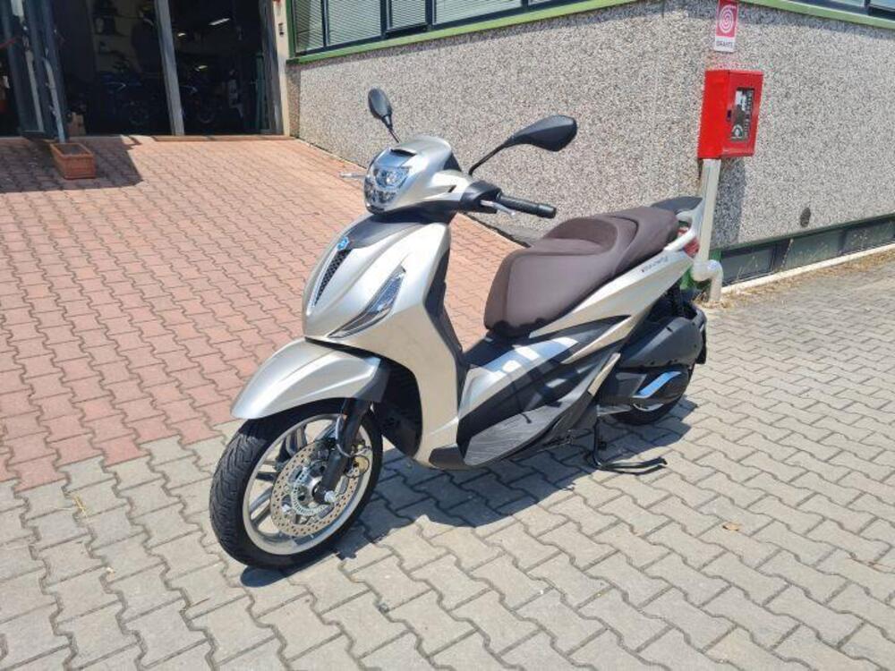 Piaggio Beverly 300 ABS-ASR (2021 - 25)