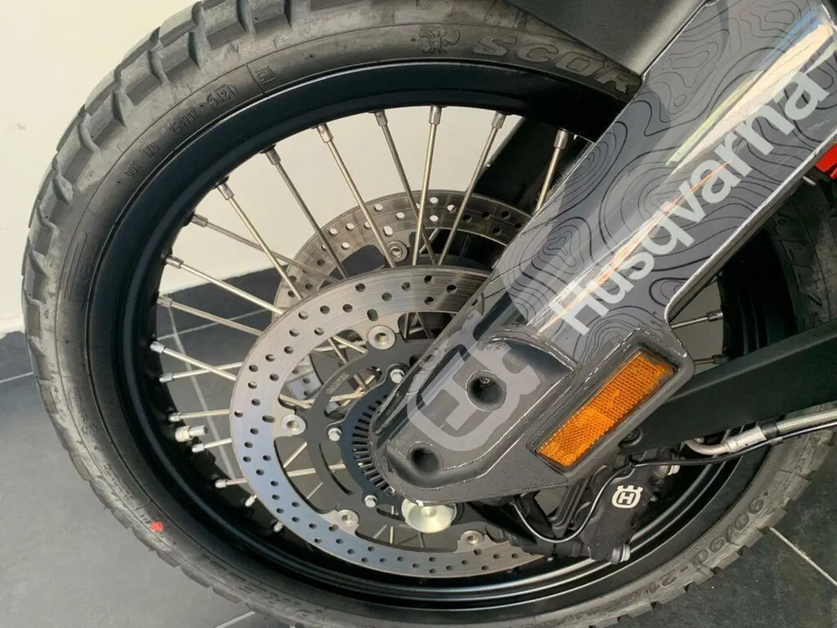 Husqvarna Norden 901 (2022 - 26) (13)