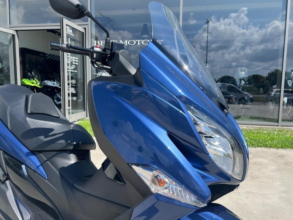 Suzuki Burgman 400 (2025) (5)