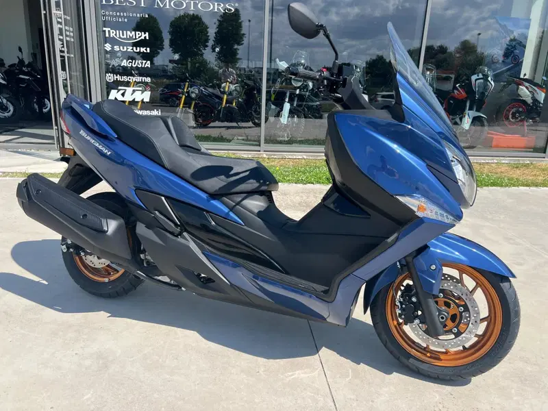 Suzuki Burgman 400 (2025 - 26) (6)