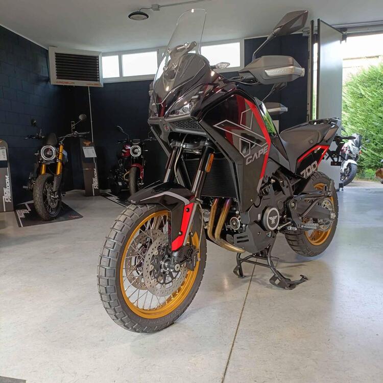 Moto Morini X-Cape 700 Gold Edition (2025)