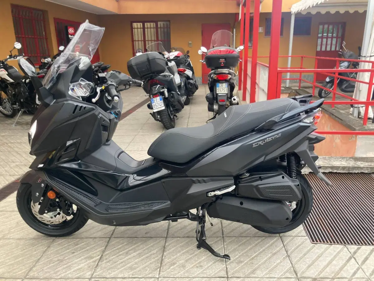Sym CruiSym 300 E5+ (2025 - 26) (3)