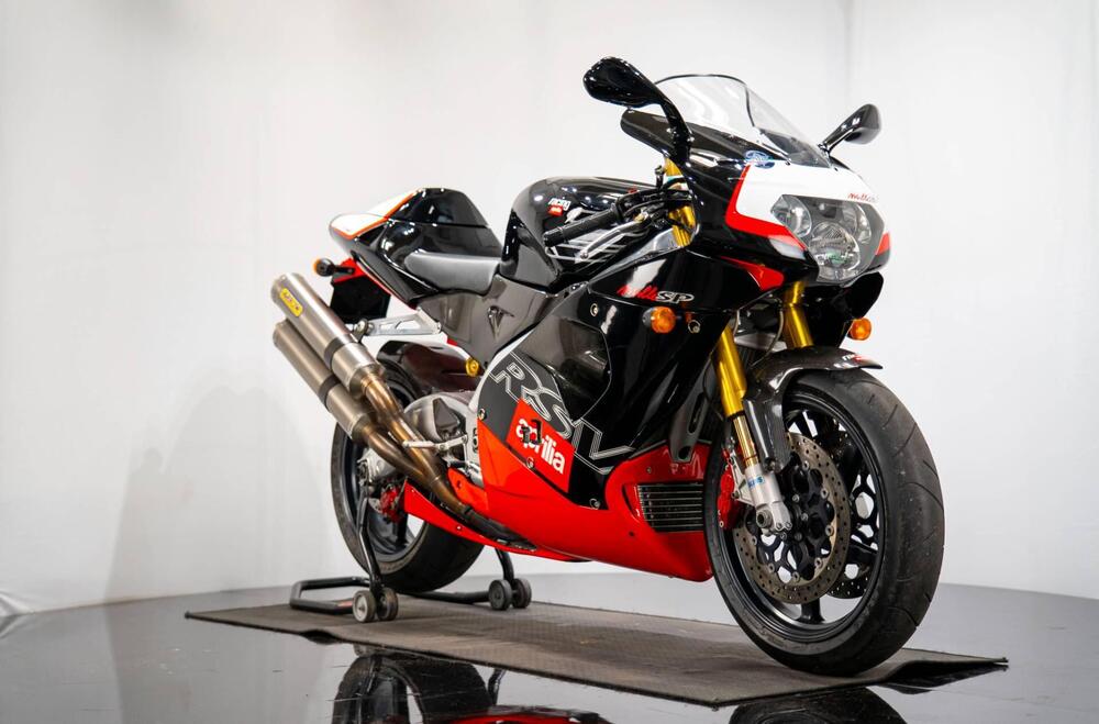 Aprilia RSV 1000 (1998 - 99) (4)