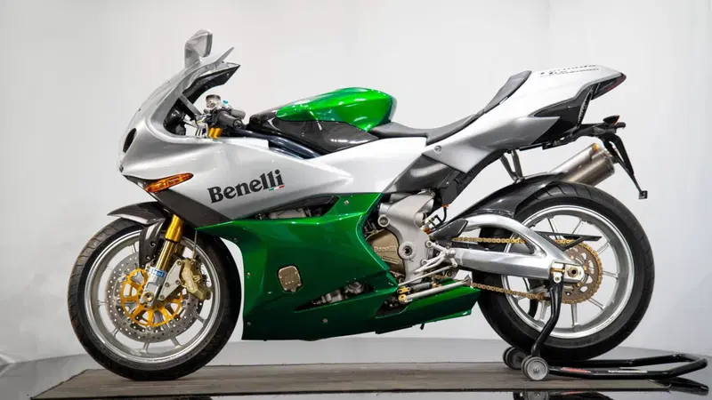 Benelli Tornado 900 Limited Edition (2000 - 05) (10)