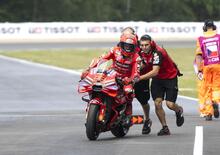 MotoGP 2025. GP della Repubblica Ceca a Brno. Pista umida in FP1: primo Marc Marquez (e ha fatto solo metà sessione) [RISULTATI]