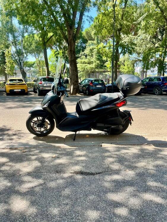 Piaggio Beverly 400 S ABS-ASR (2021 - 24) (2)