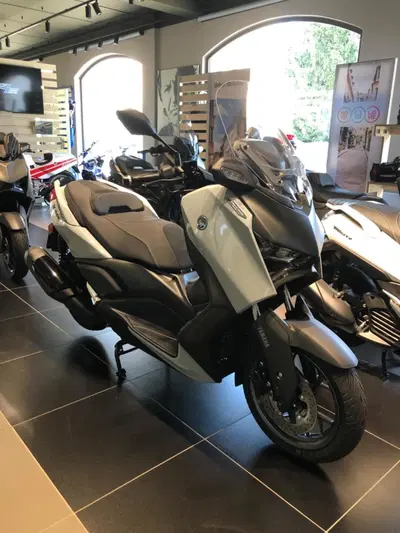 Yamaha X-Max 300 Tech Max+ (2025 - 26) nuova