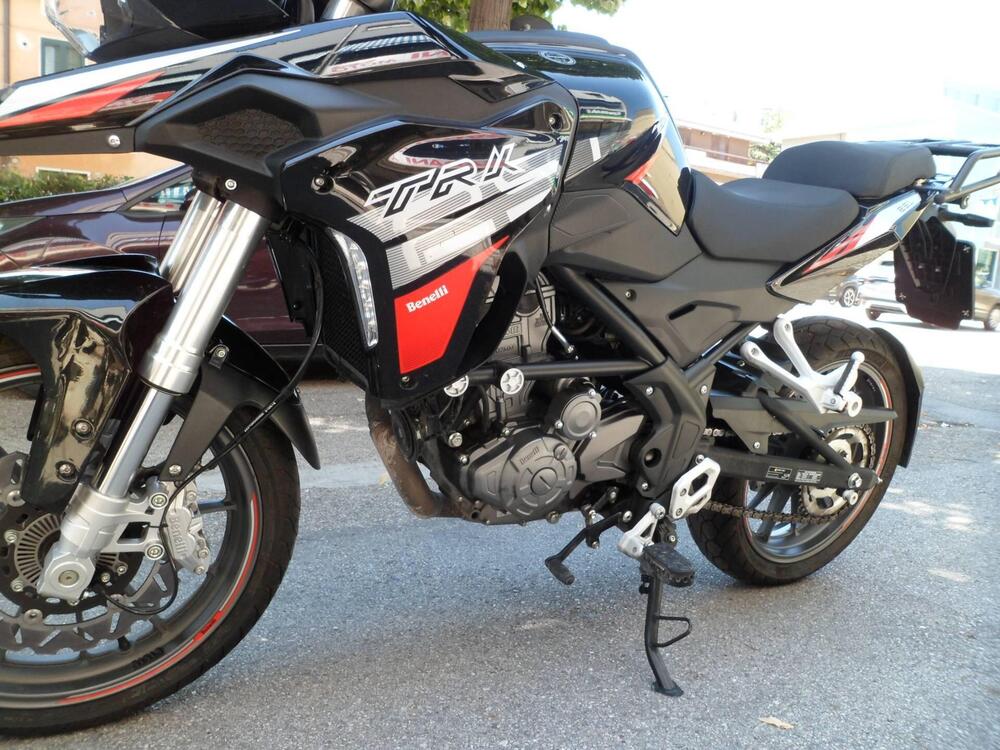 Benelli TRK 251 (2022 - 25) (5)