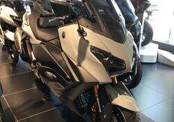 Yamaha T-Max 560 Tech Max (2025) nuova
