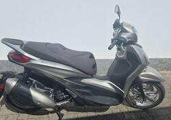 Piaggio Beverly 300 Hpe (2021) usata