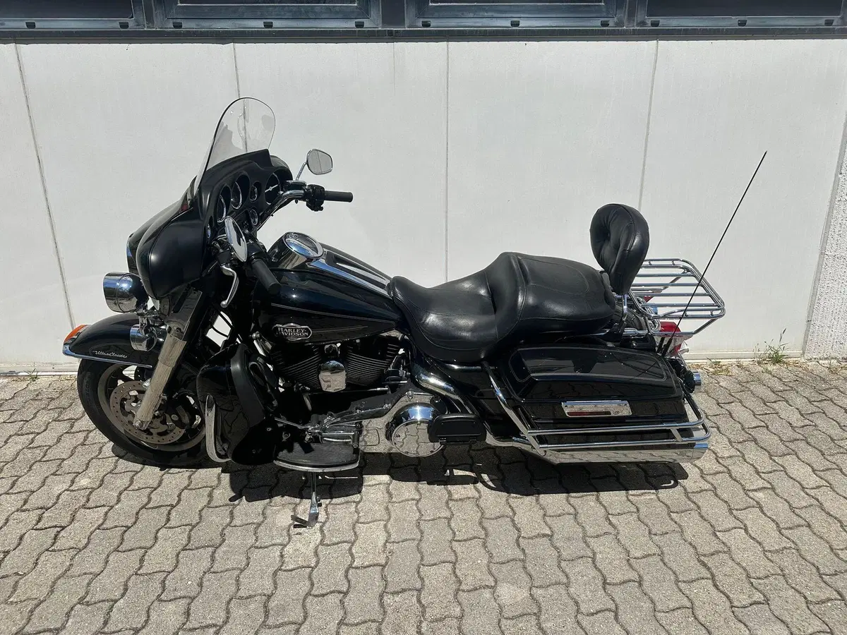 Harley-Davidson 1584 Electra Glide Ultra Classic (2008 - 13) - FLHTCU (8)
