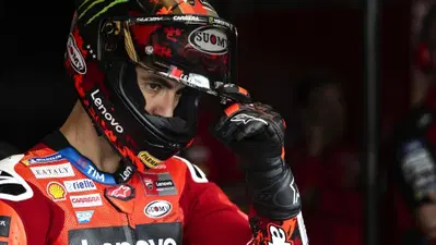 MotoGP 2025. GP della Repubblica Ceca a Brno. Bagnaia 13&deg;, Davide Tardozzi: "Errore del team, il pilota voleva la media". E Pecco: "Abbiamo sbagliato completamente strategia"