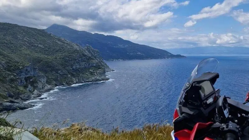 Mototurismo in Corsica: il ritorno di "Corsica Mon Amour" dal 17 al 22 settembre 2025