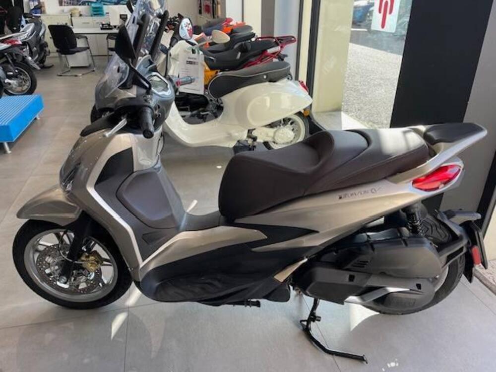 Piaggio Beverly 400 ABS-ASR (2021 - 24) (3)