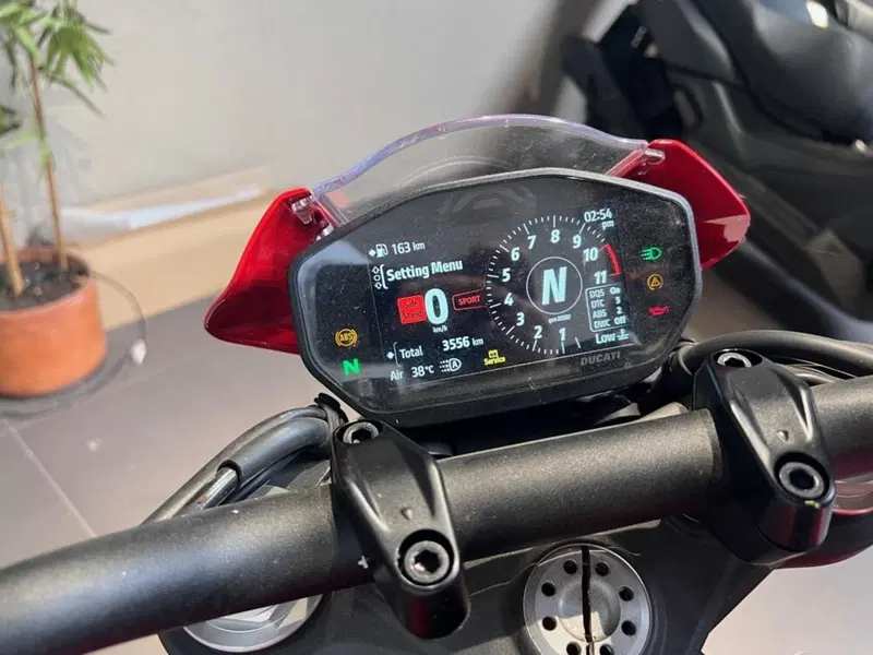 Ducati Monster 937 + (2021 - 25) (3)