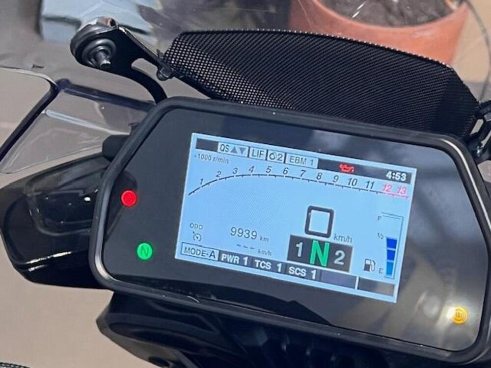 Yamaha MT-10 (2022 - 25) (3)