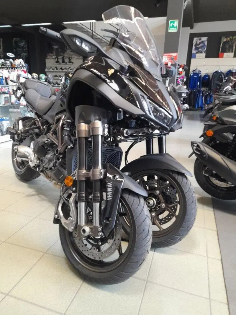 Yamaha Niken 890 GT (2023 - 26) (4)